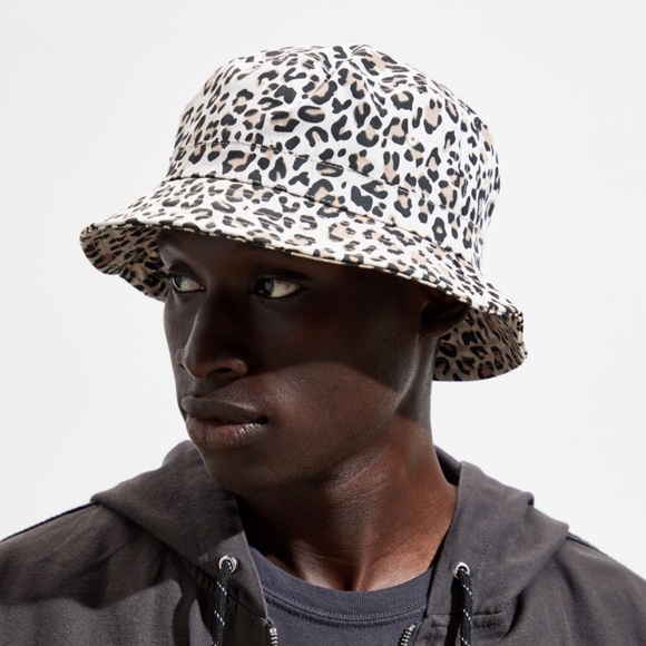 cheetah print canvas bucket hat - Picture 4 of 7